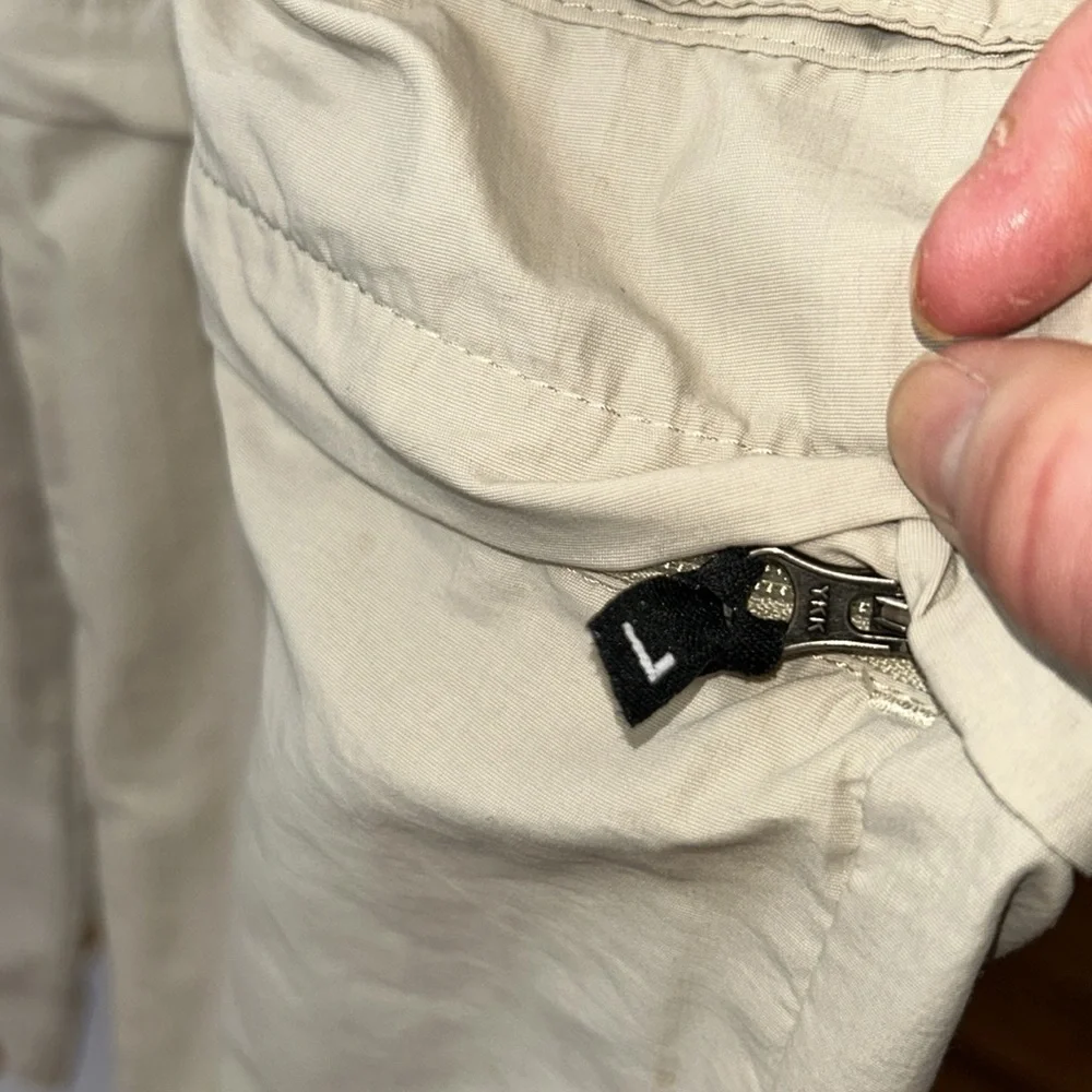 L.L. Bean Cargo Pant Zip to Shorts Size Large Regular